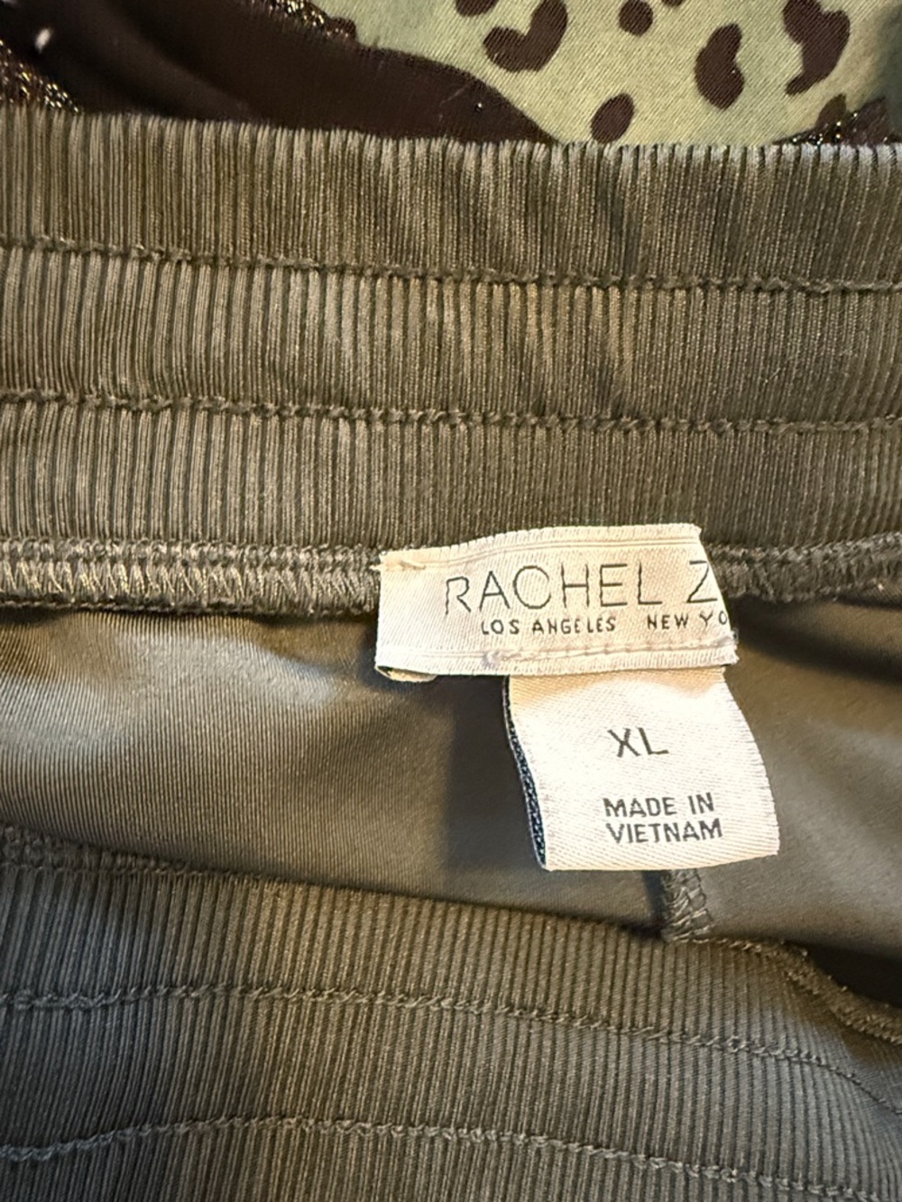 Rachel Zoe Olive Drawstring Jogger Pants - Picture 3 of 8